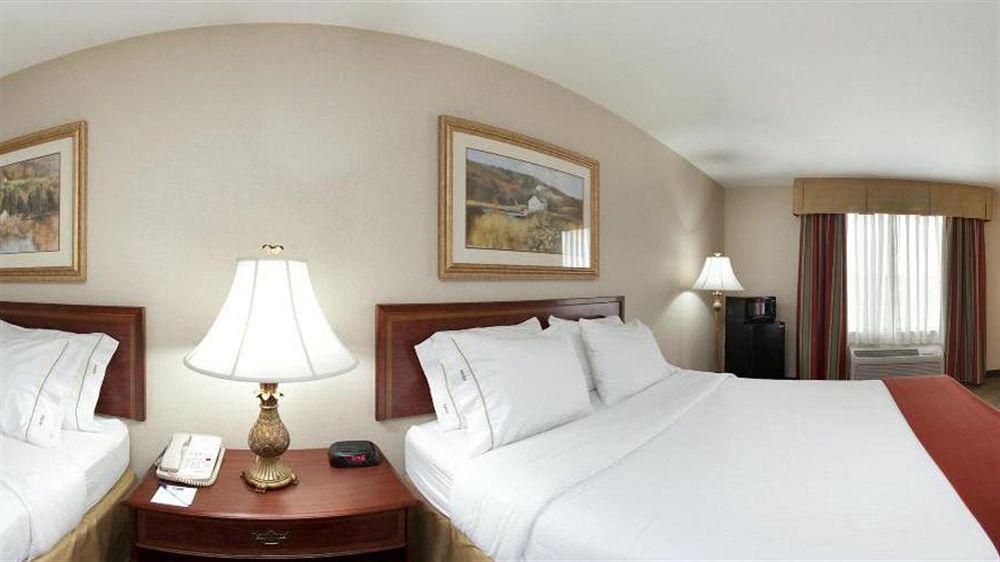 Holiday Inn Express Hotel & Suites Franklin-Oil City Cranberry Exterior foto